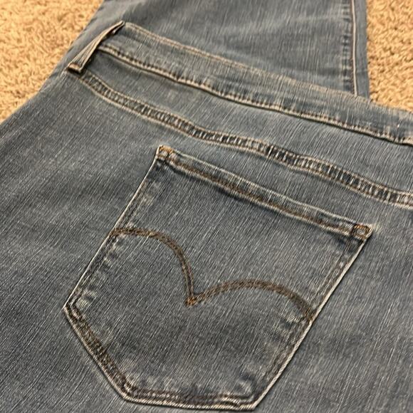 NWT Levi’s Jeans 311 Shaping Skinny Capris Womens Blue Stretch Mid Rise 24W NEW - Picture 8 of 16